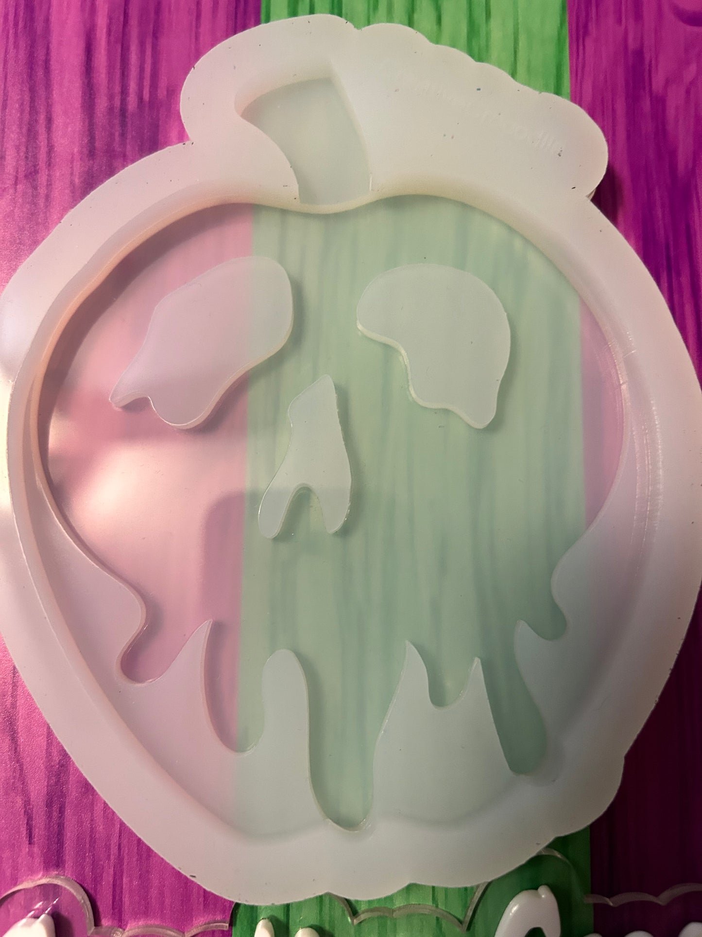 Poison apple mold