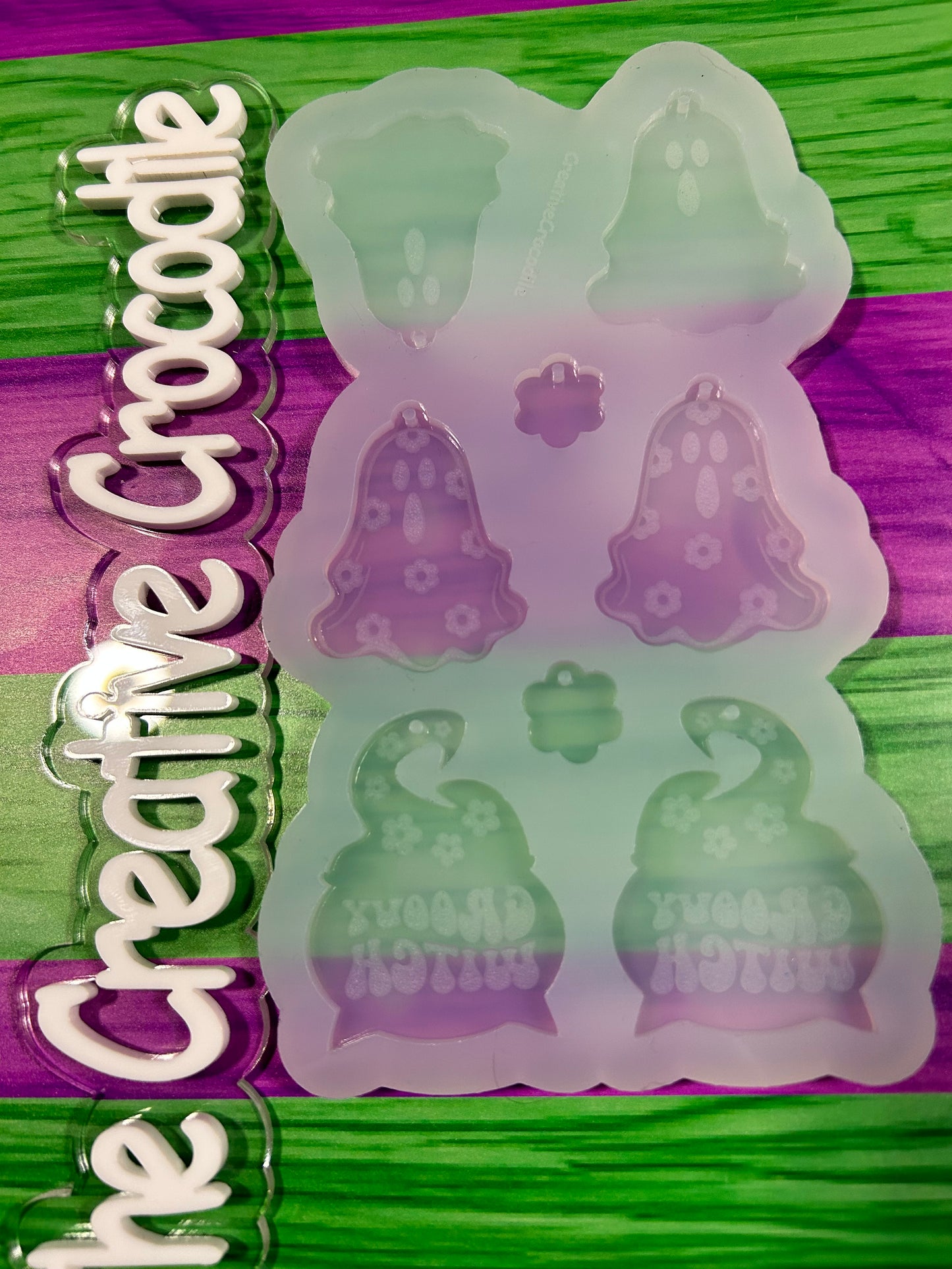 Groovy ghost earring mold