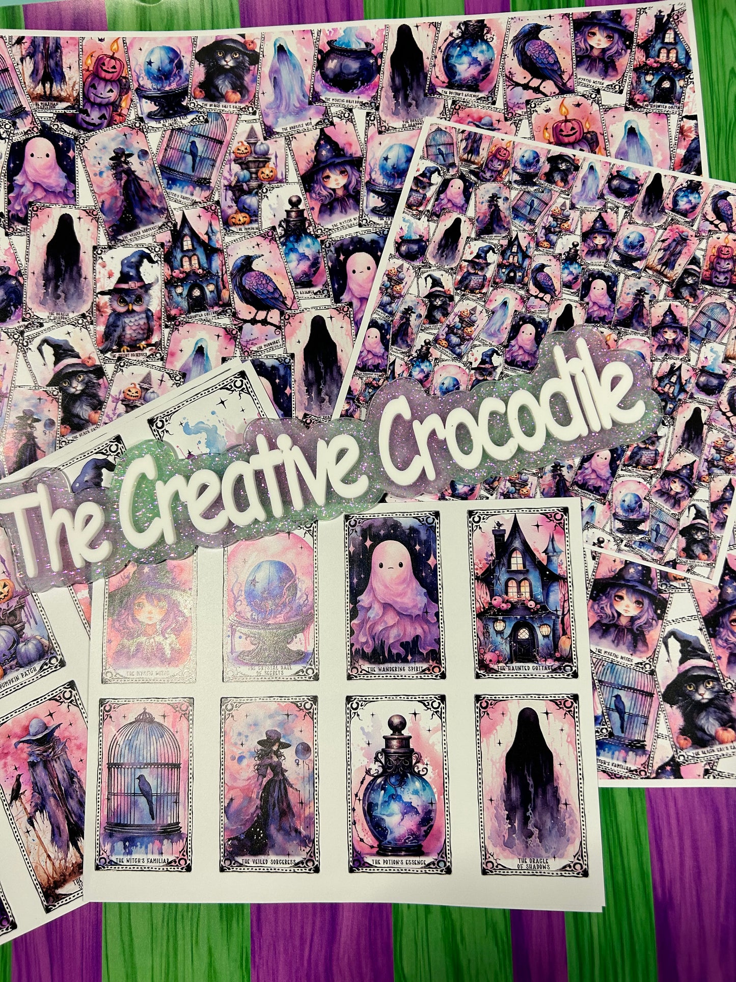 Purple and pink Tarot