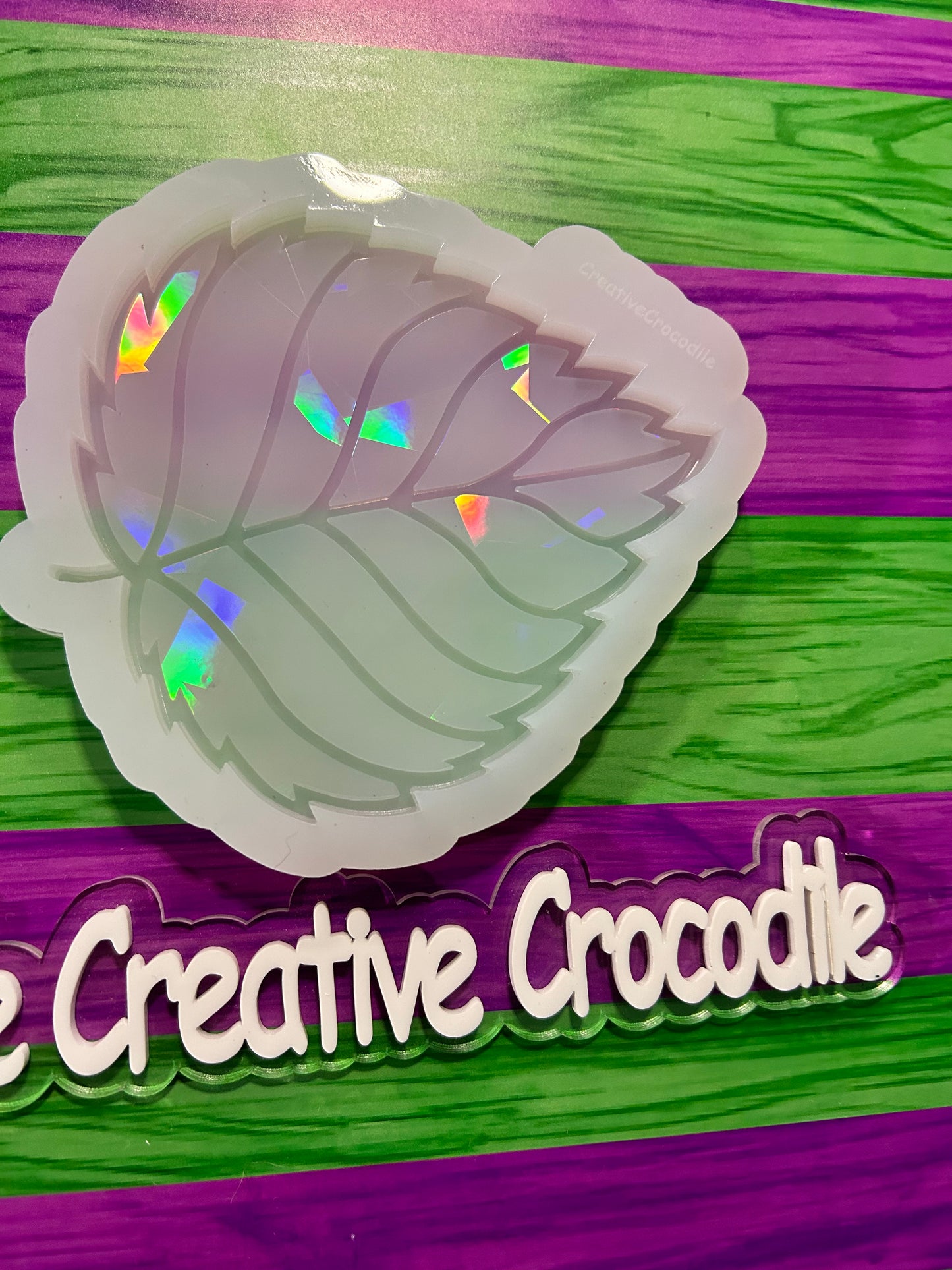 Round Rainbow Holographic leaf mold