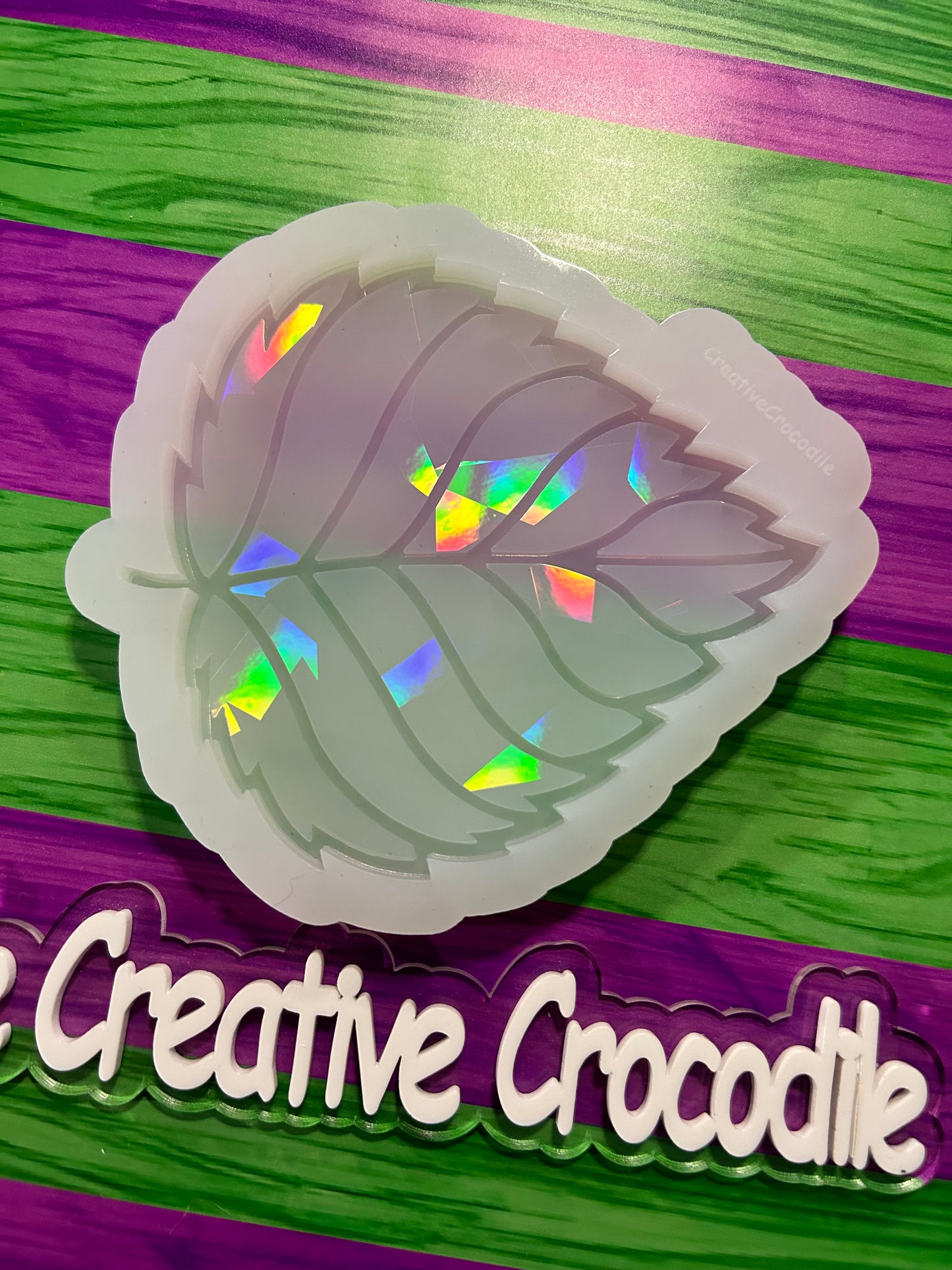 Round Rainbow Holographic leaf mold