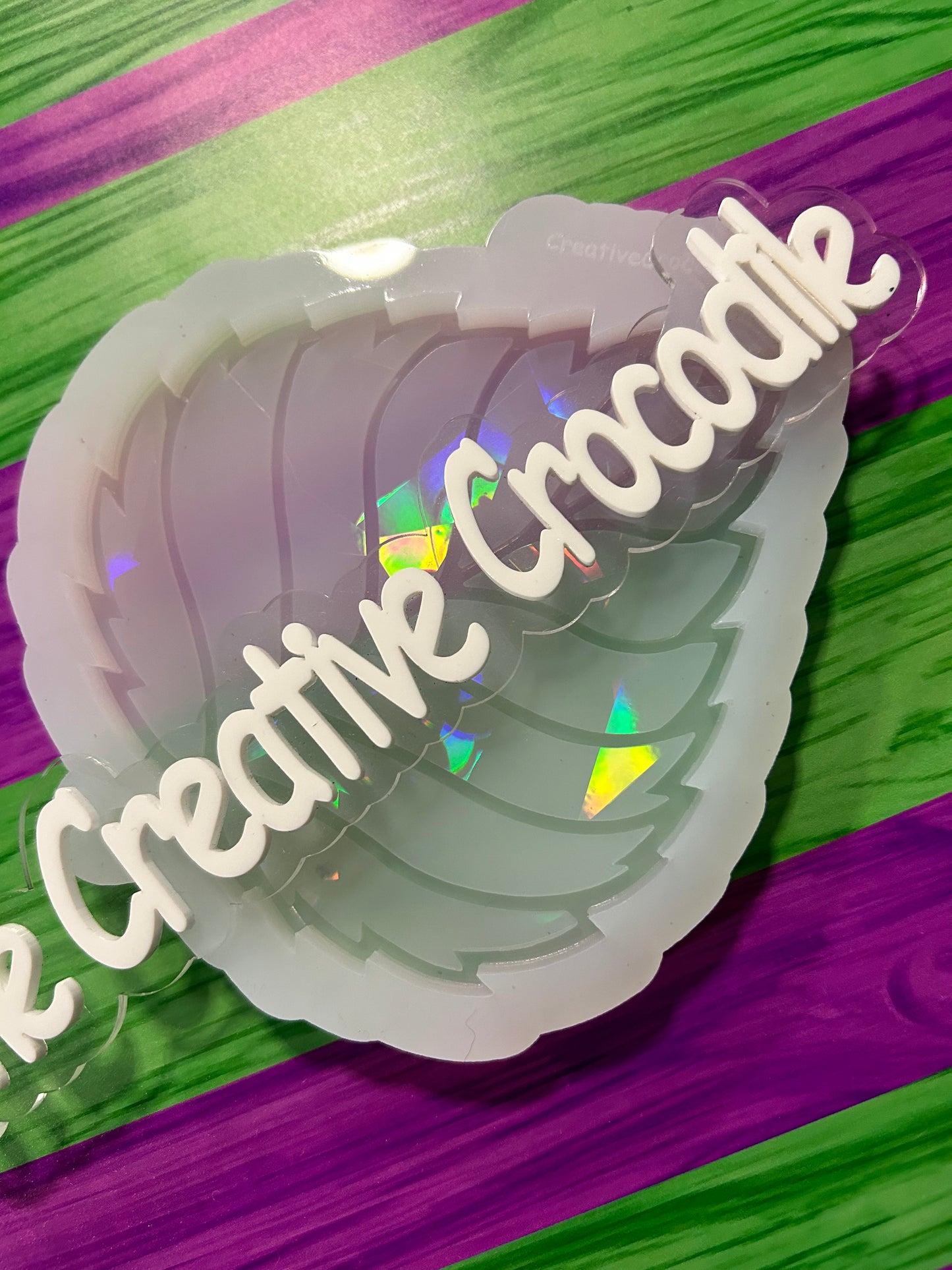 Round Rainbow Holographic leaf mold