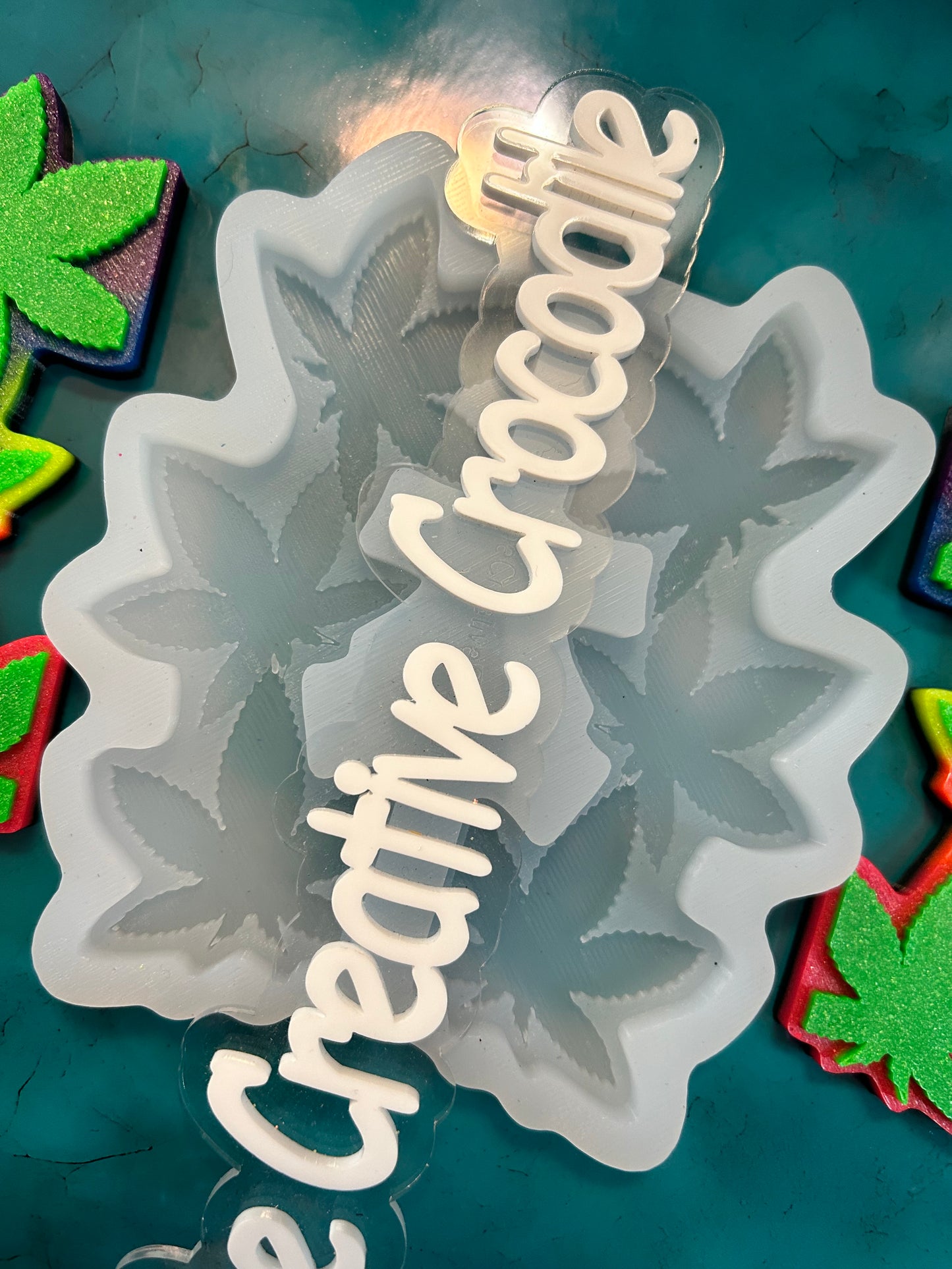 Marijuana, handle mold