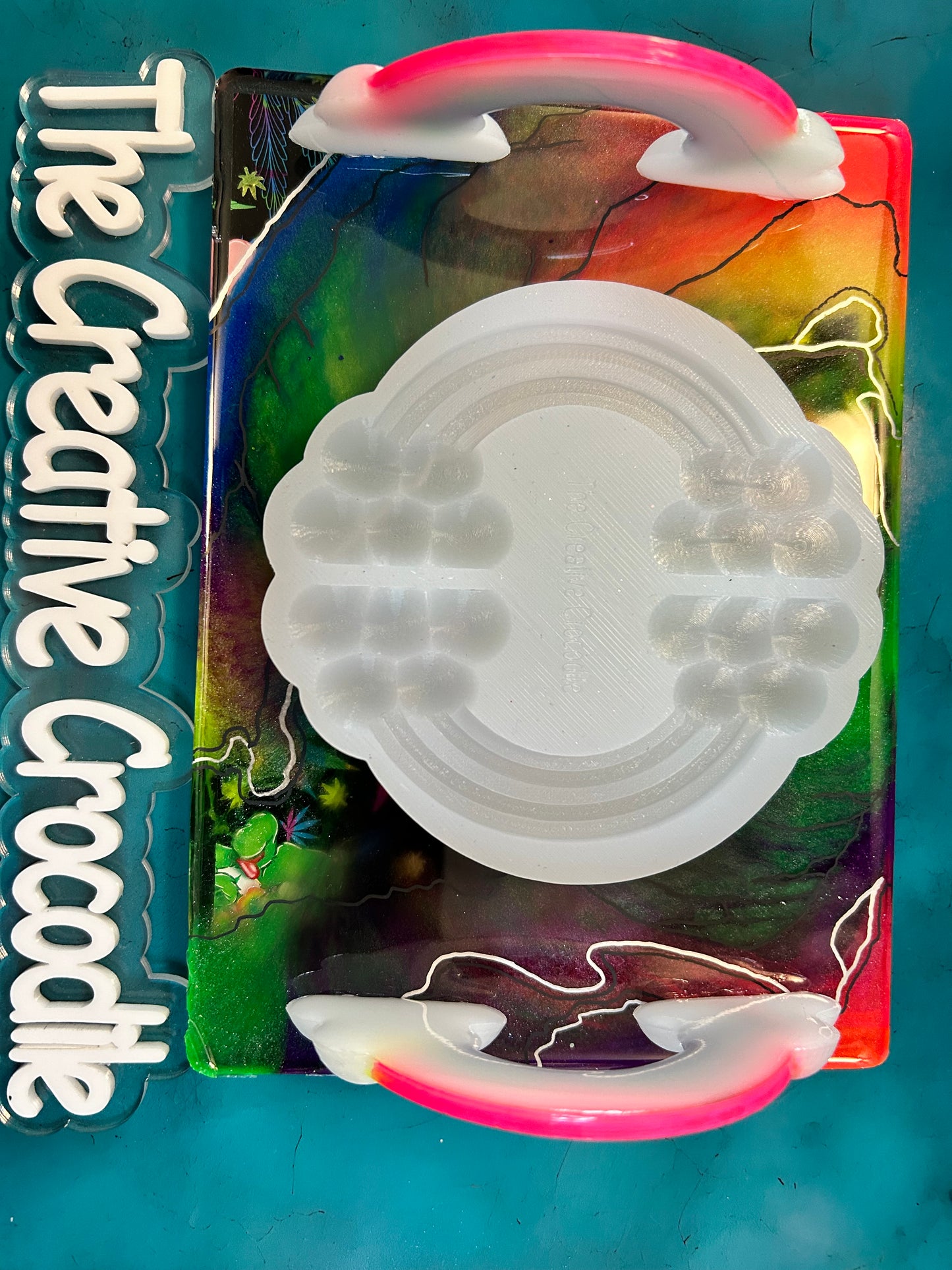 Rainbow, handle mold