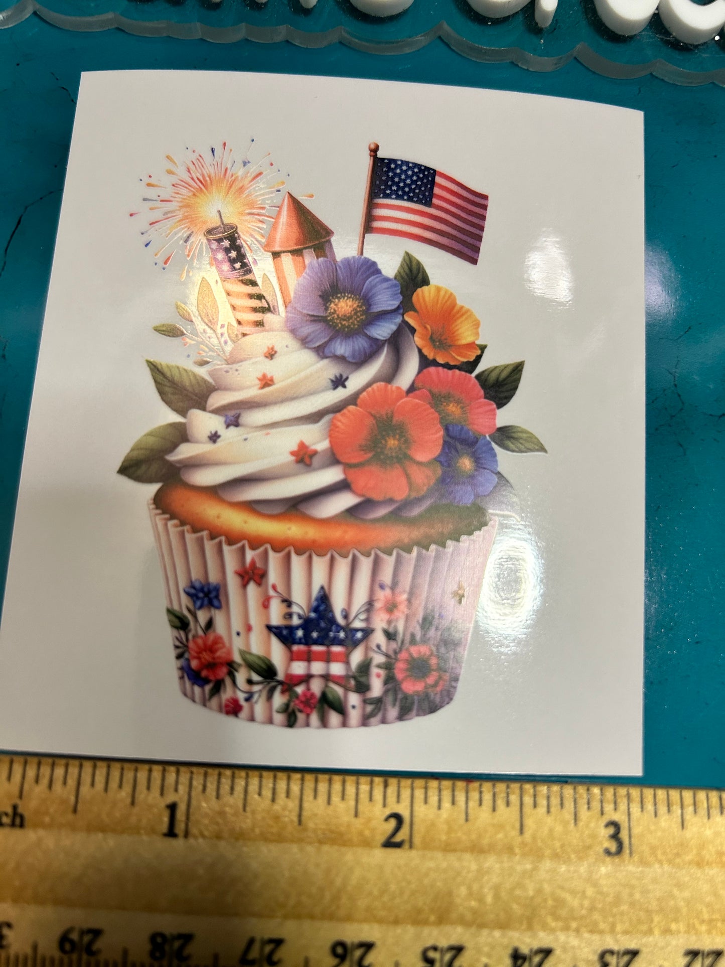 RWB Cupcake with flowers