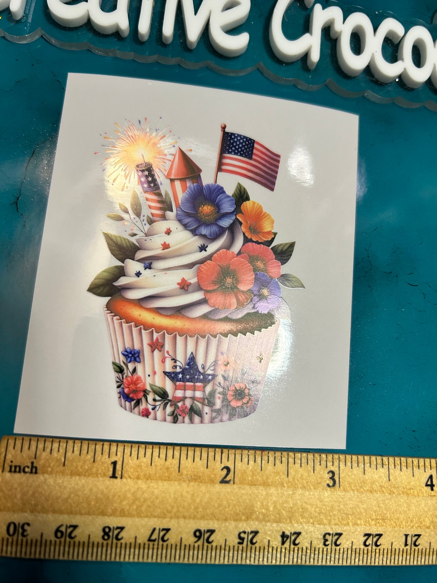 RWB Cupcake with flowers