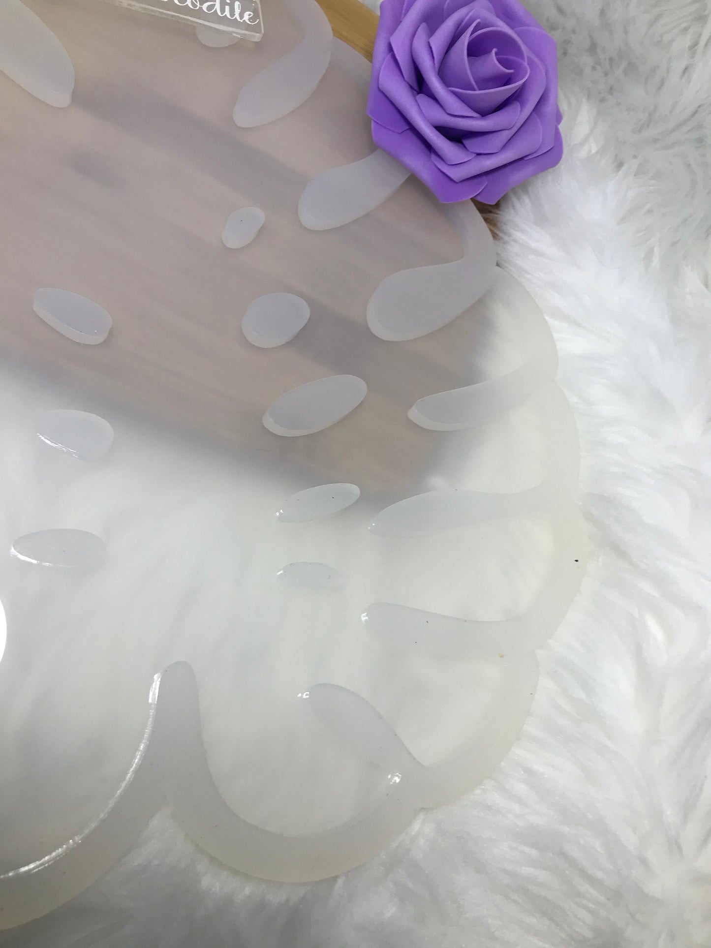 Large Monstera leaf mold