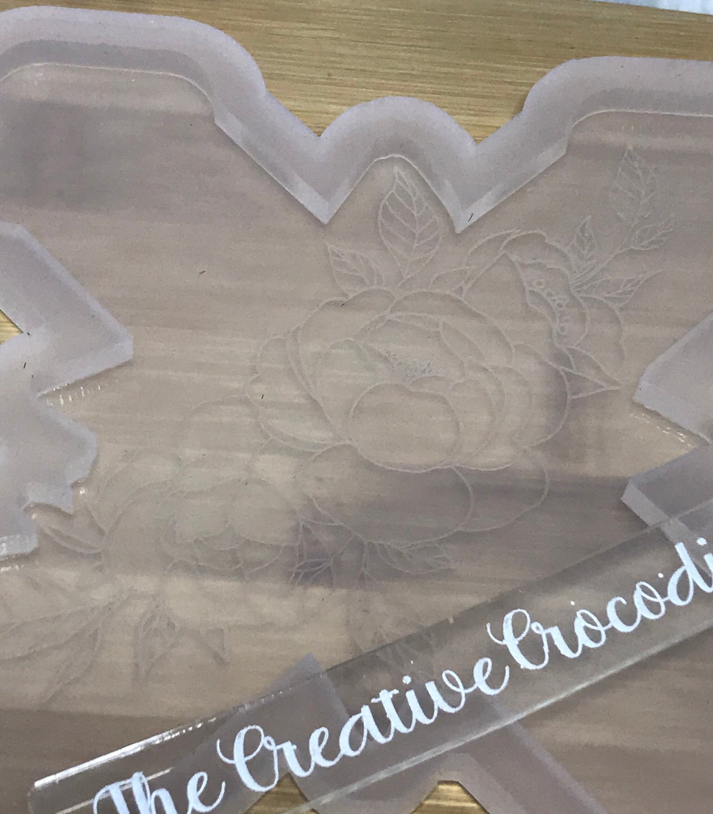 Magnolia cross mold